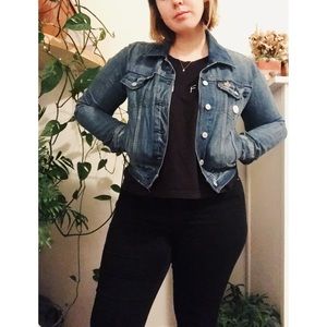 Levi’s Cropped Denim Jacket